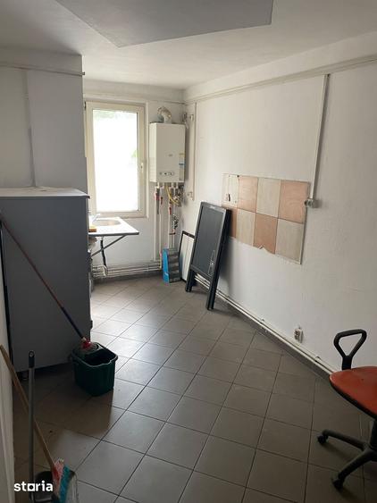 Spațiu comercial, de 45 mp, în Central
