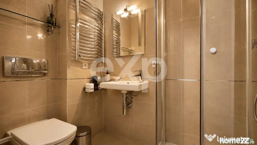 Apartament cu 3 camere decomandat în Central
