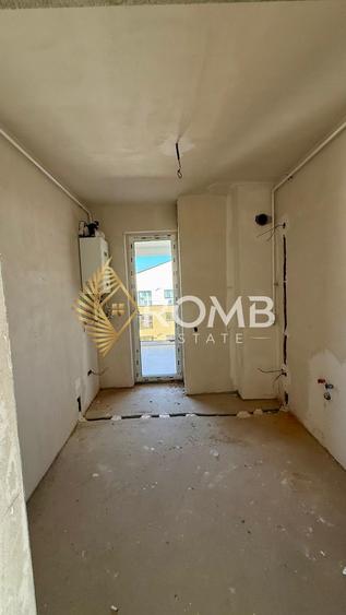 Apartament cu 3 camere decomandat în Florești