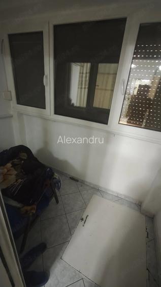 Apartament 4 camere cu balcon si beci Ploiesti, Malu Rosu