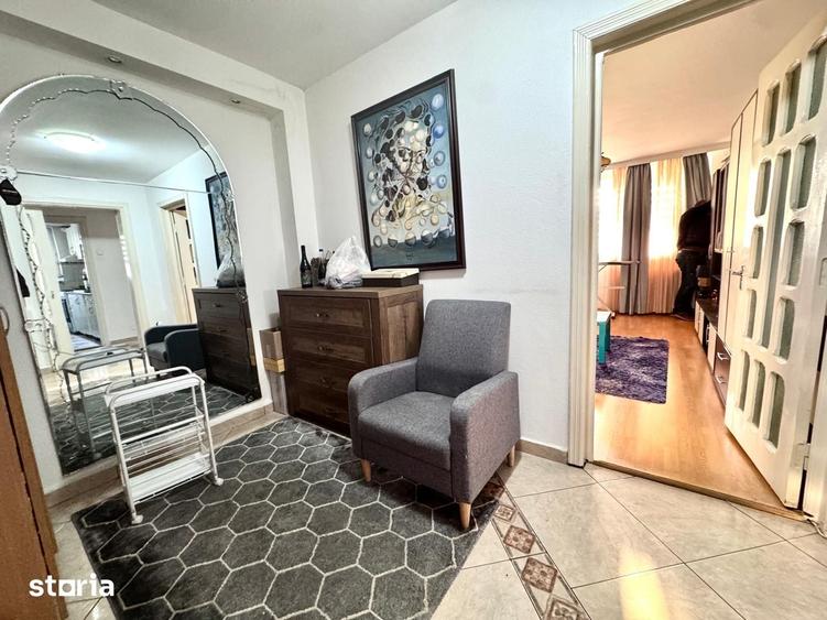Apartament cu 3 camere decomandat în Orizont