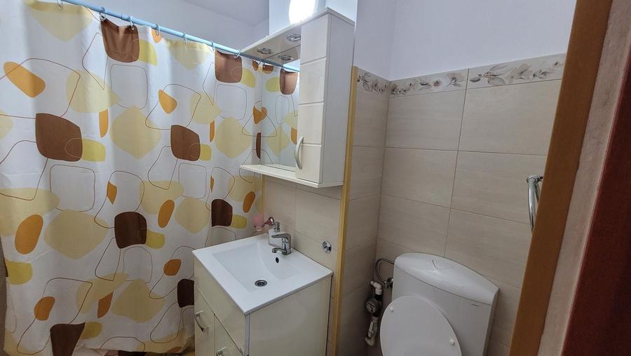 Apartament cu 2 camere semidecomandat în Central