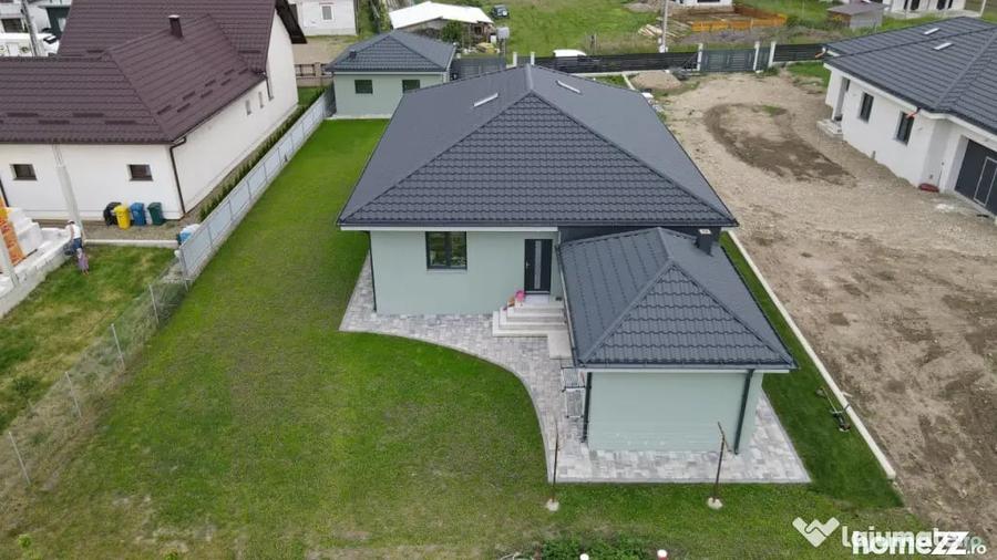 Casă cu 5 camere cu Teren 2000 Mp în Volovăț