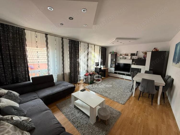 Apartament cu 4 camere decomandat în Sud