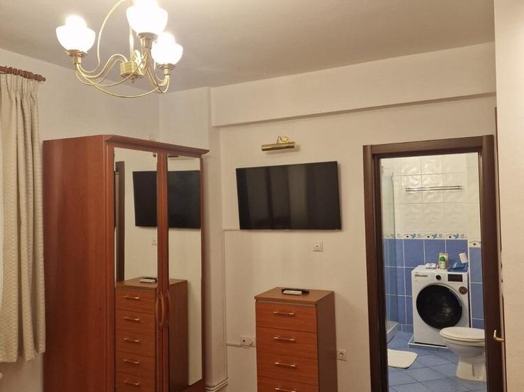 Apartament cu 3 camere semidecomandat, mobilat în Dorobanți