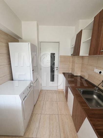 Apartament cu 2 camere semidecomandat, mobilat în Gheorgheni