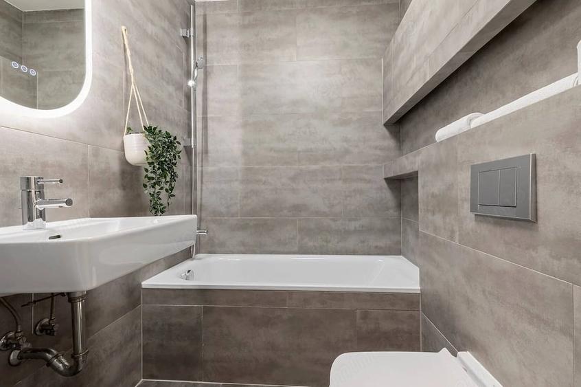 Apartament cu 2 camere decomandat în Romană