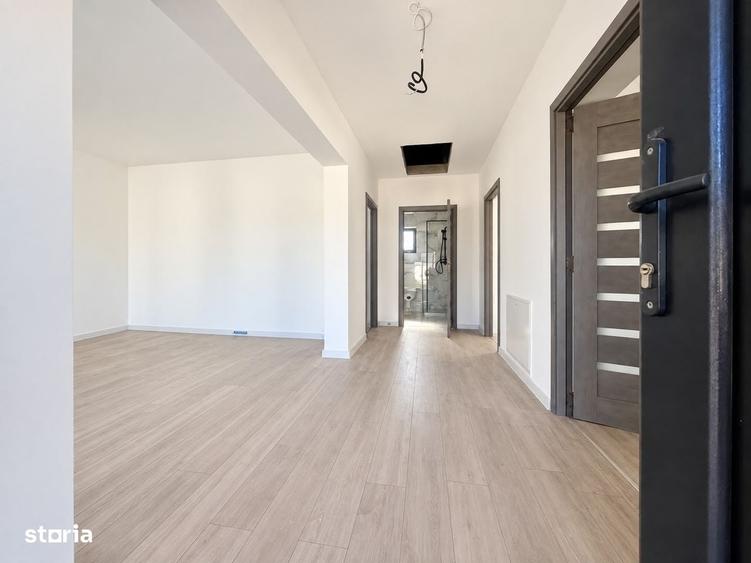 Casă cu 3 camere în Dancu