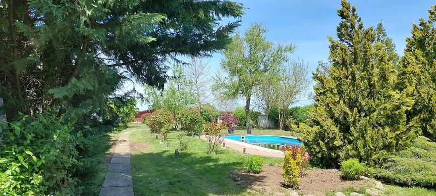 Casă cu 2 camere cu Teren 2649 Mp în Ciofliceni