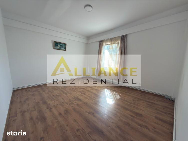 Casă cu Teren 1550 Mp în Glina