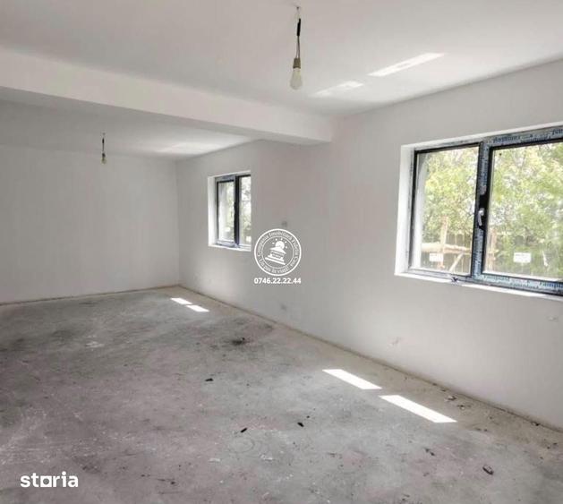 Casă cu 4 camere cu Teren 450 Mp în Central