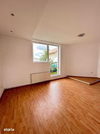Apartament cu 4 camere în Orașul Vechi