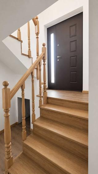 Casă cu 4 camere cu Teren 250 Mp în Central