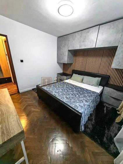 Apartament cu 3 camere decomandat în Lunei