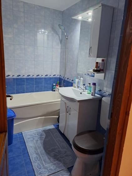 Apartament cu 2 camere decomandat în Cetate