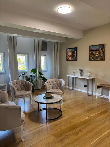 Apartament cu 4 camere decomandat în Dorobanți