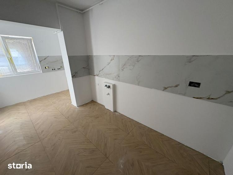 Garsonieră decomandată în Apărătorii Patriei
