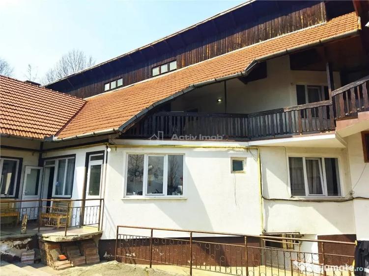 Casă cu 15 camere cu Teren 50 Mp în Bartolomeu
