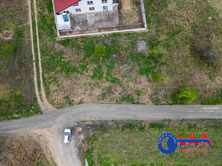 Teren Construcții intravilan de 500 mp, în Mineri