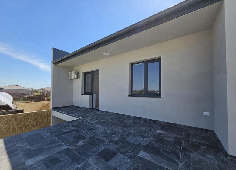Apartament cu 2 camere si TERASA MARE, etaj 1 - 15 min' distanta de Piata Luica - 12
