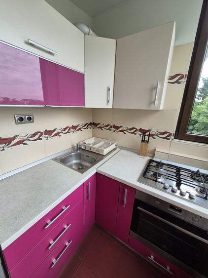 Apartament cu 3 camere decomandat în Bucureștii Noi