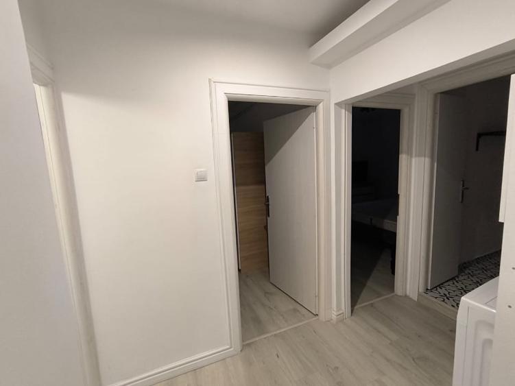 Apartament cu 3 camere decomandat, mobilat în 13 Septembrie