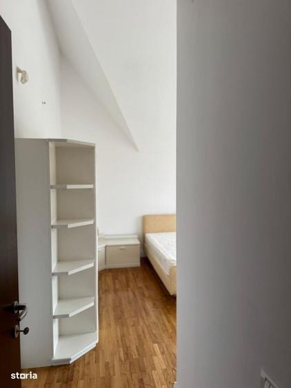 Casa cu 9 camere, piscina si garaj in suburbie - 15