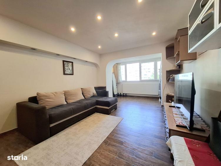 Apartament cu 4 camere, mobilat în Colentina