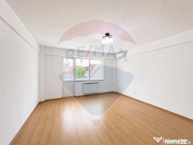 Casă cu 6 camere cu Teren 180 Mp în Giulești