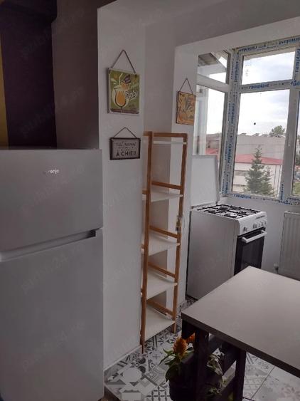 Garsonieră decomandată în Baza 3