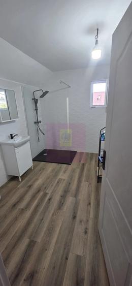 Casă cu 4 camere cu Teren 497 Mp în Central