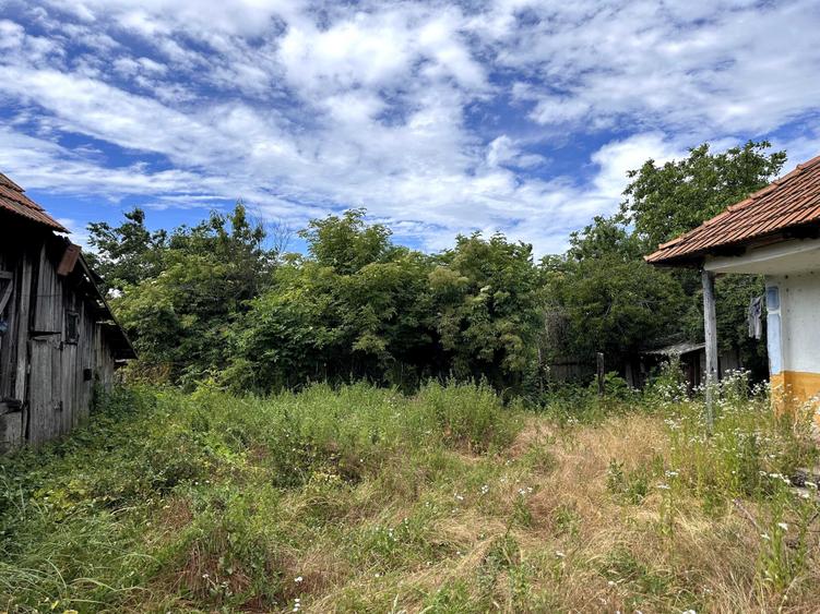 Casă cu 2 camere în Câmpu Mare