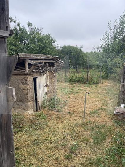 Casă individuală cu 4 camere cu Canalizare în Brăești