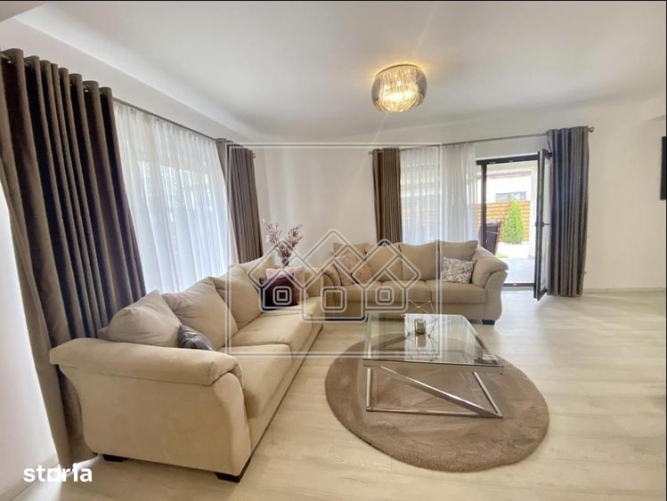Casă cu 4 camere cu Teren 220 Mp în Șelimbăr