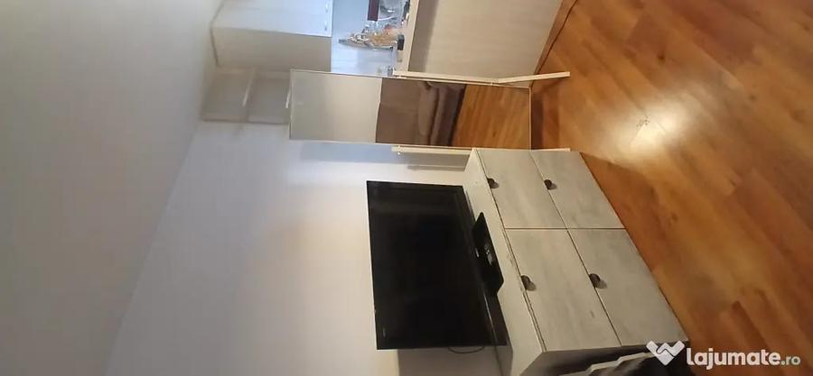Apartament cu 2 camere semidecomandat în Theodor Pallady