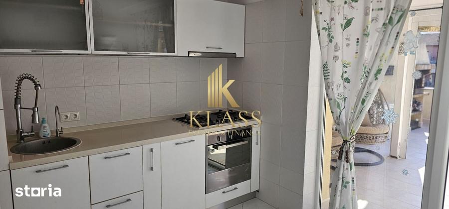 Apartament cu 3 camere decomandat în Central