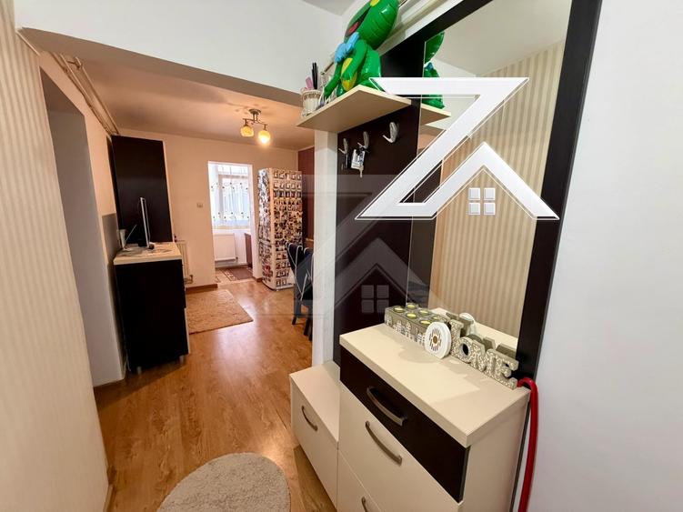 Apartament cu 2 camere decomandat, mobilat în Craiovița Nouă