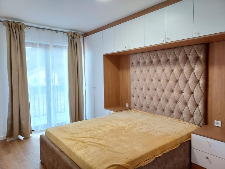 Duplex cu 4 camere cu Teren 250 Mp în Florești
