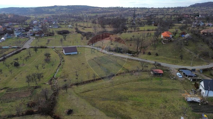 Teren Construcții intravilan de 2007 mp, în Șurdești