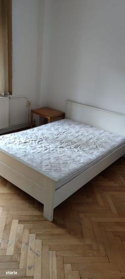 Apartament cu 3 camere decomandat în Valea Cetății