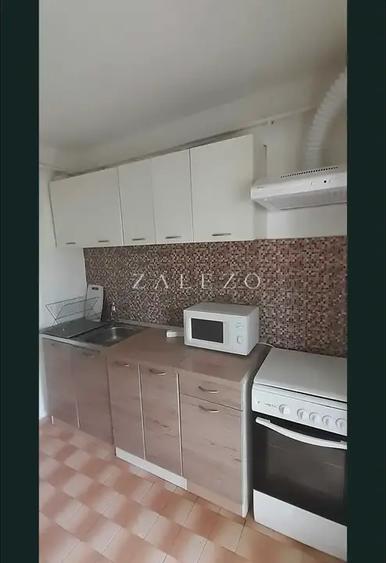Apartament cu 2 camere decomandat, mobilat în Complex Studențesc