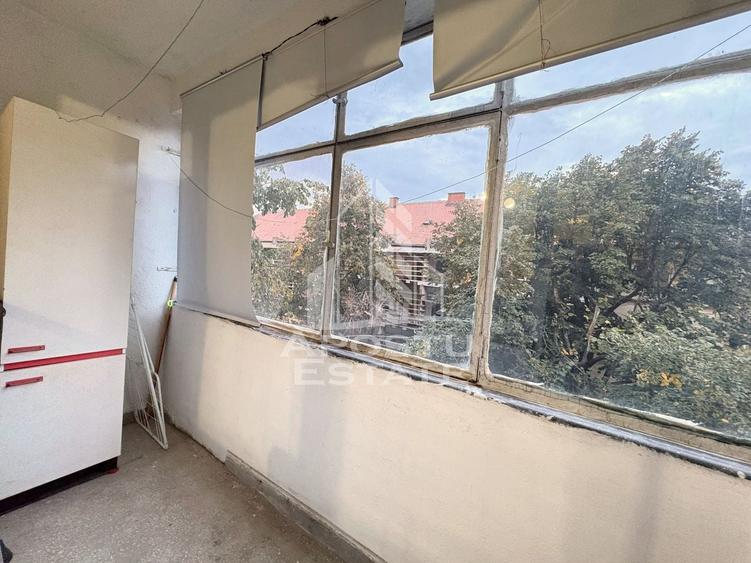 Apartament cu 2 camere decomandat, mobilat în Medicină