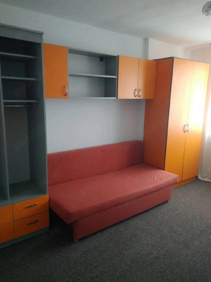 Garsonieră decomandată în Horia