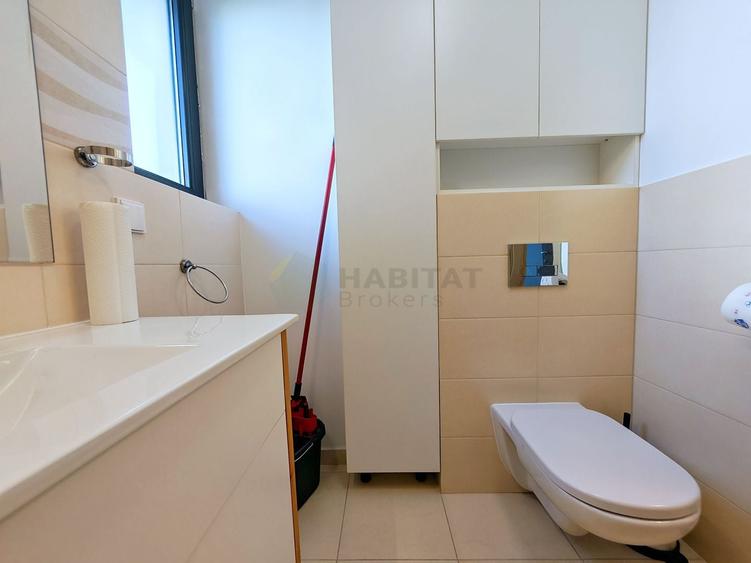 Apartament cu 3 camere decomandat, mobilat în Băneasa