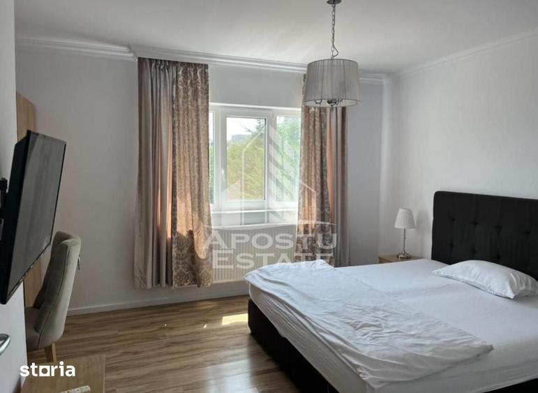 Casă cu 10 camere cu Teren 1145 Mp în Șagului