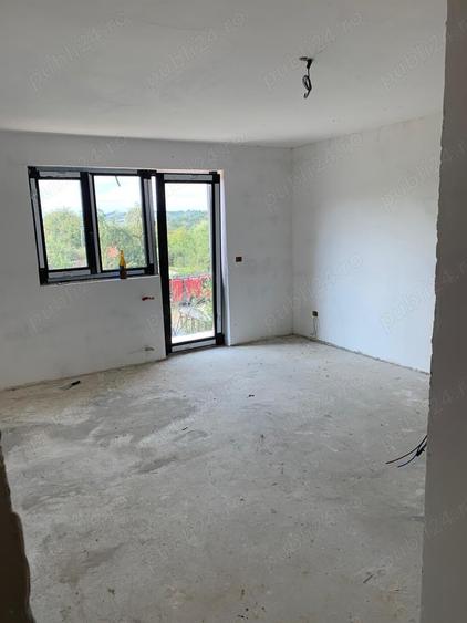 Casă cu 4 camere cu Teren 800 Mp în Bârnova