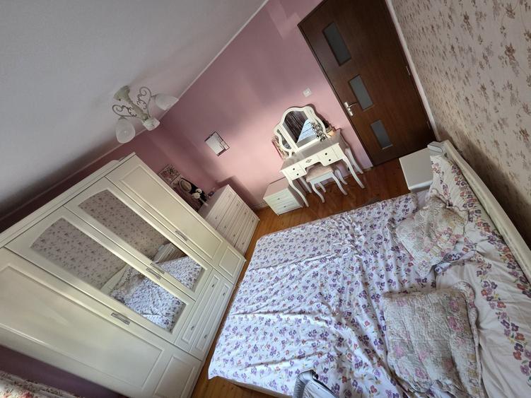 Apartament cu 3 camere decomandat în Dorobanți 2