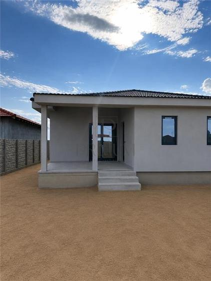 Duplex cu 3 camere cu Teren 342 Mp în Șag