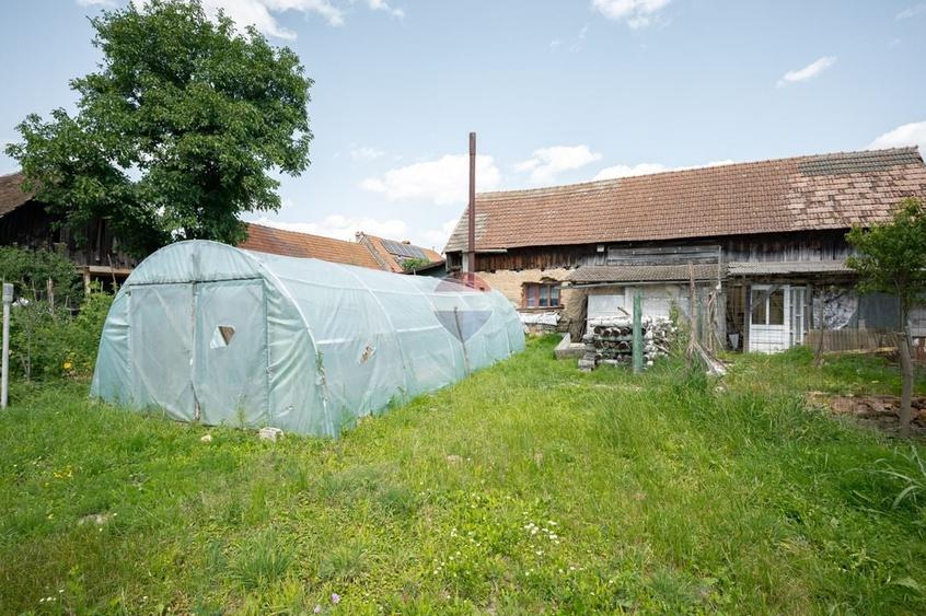Casă locuibilă Șinca Veche – central, 931 mp teren, șură tradițională - 35