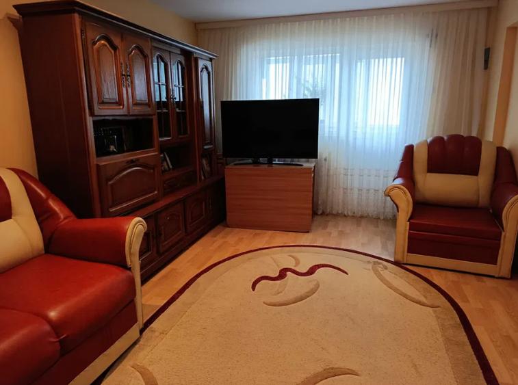 Apartament trei camere - 78 mp - zona Pompieri - 2